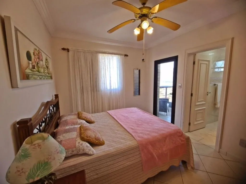 Imagem APARTAMENTO COM 300,00 m² - FLÓRIDA - PRAIA GRANDE SP