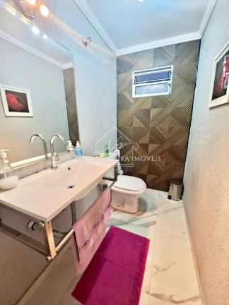 Imagem Casa Comercial de Alto Padrão em Osasco-SP, Bairro Veloso: 2 Quartos, 2 Suítes, 1 Sala, 2 Vagas, 213,42 m² de Área.