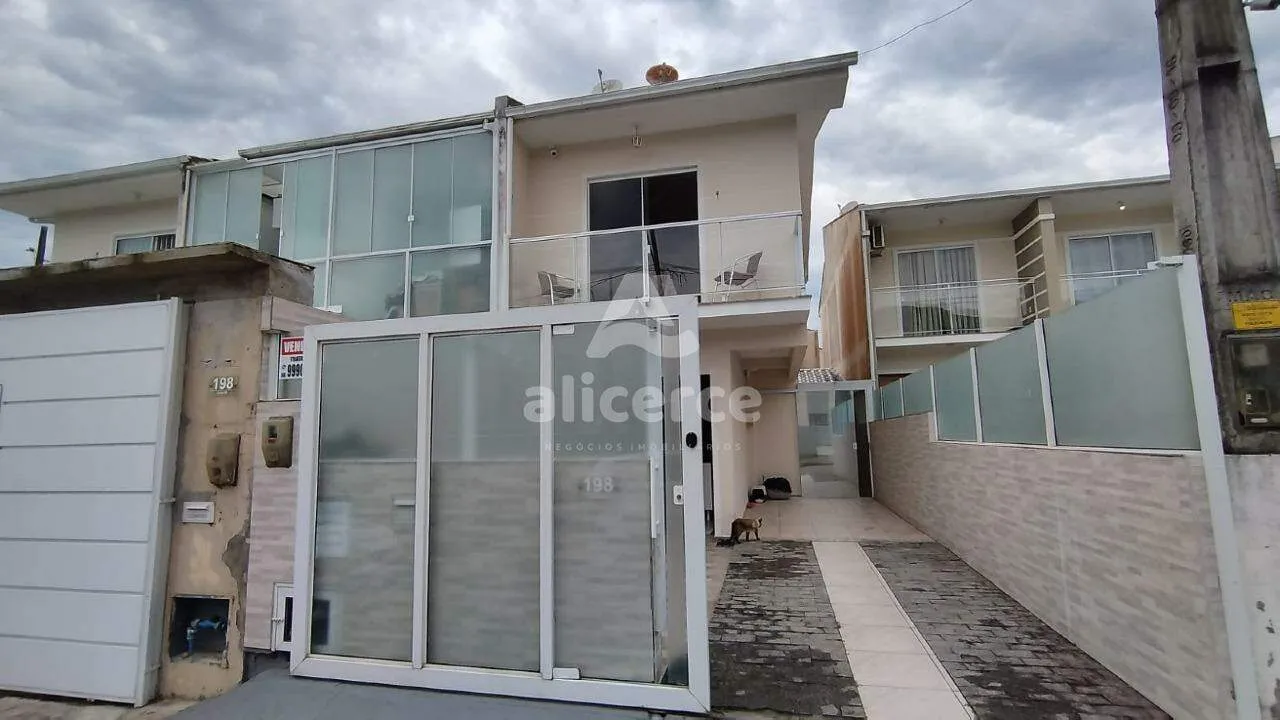 Imagem Sobrado à venda com 2 quartos , 70m² em Potecas São José