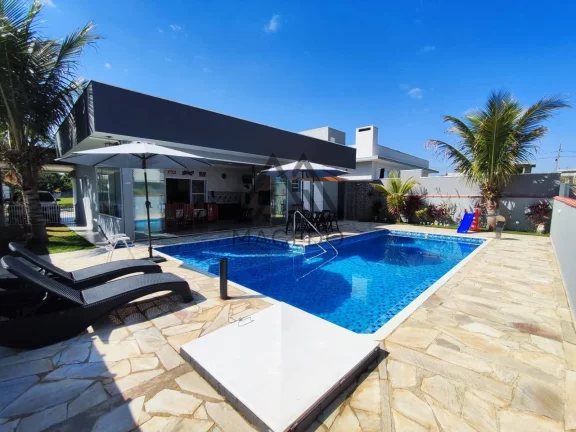 Imagem Casa Mobiliada no Ninho Verde 1 – Piscina Aquecida – Localização Especial