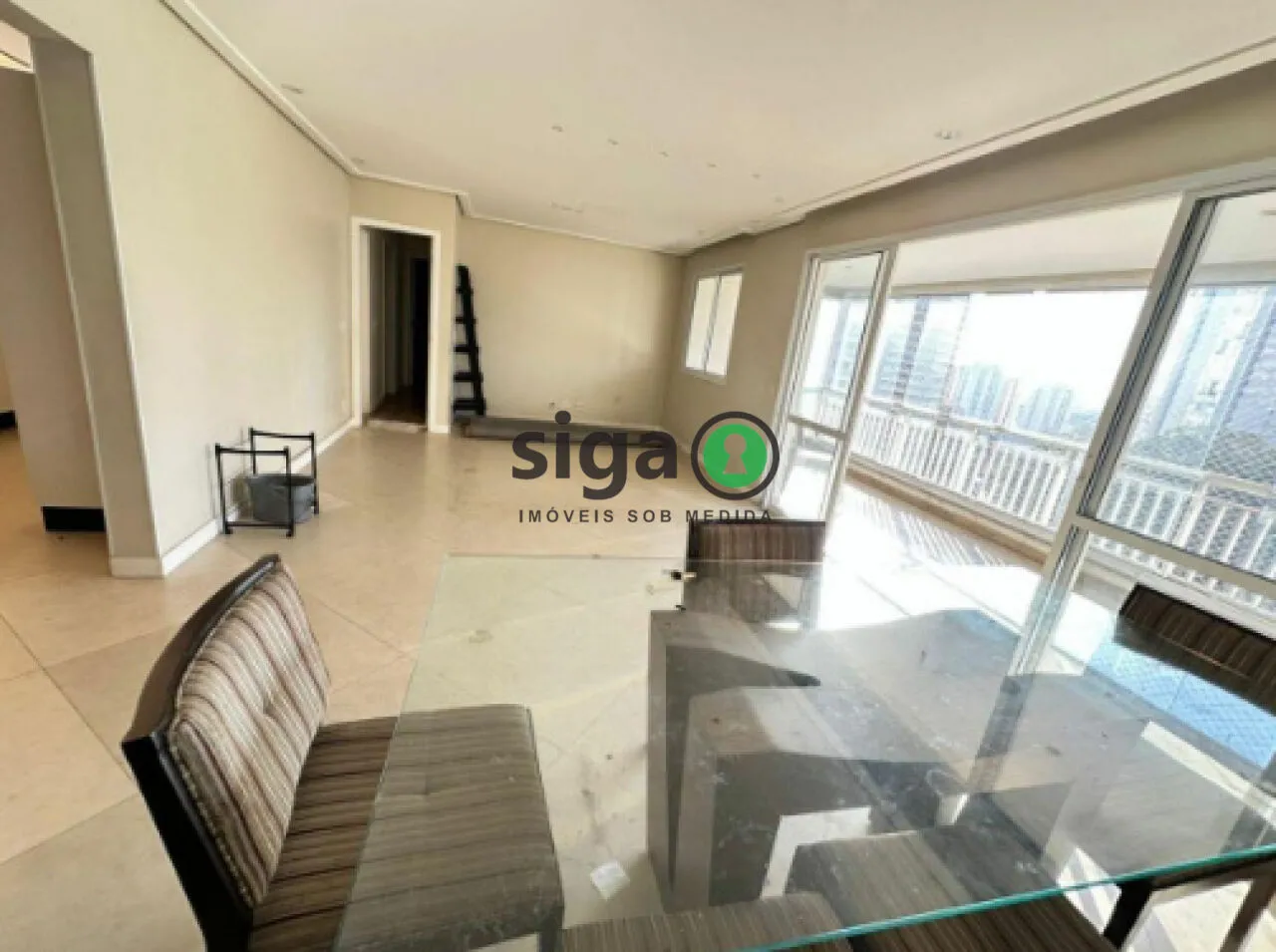 Foto do imóvel Apartamento à venda com 3 dormitórios, 2 vagas de garagem, no Condominio Andorinha