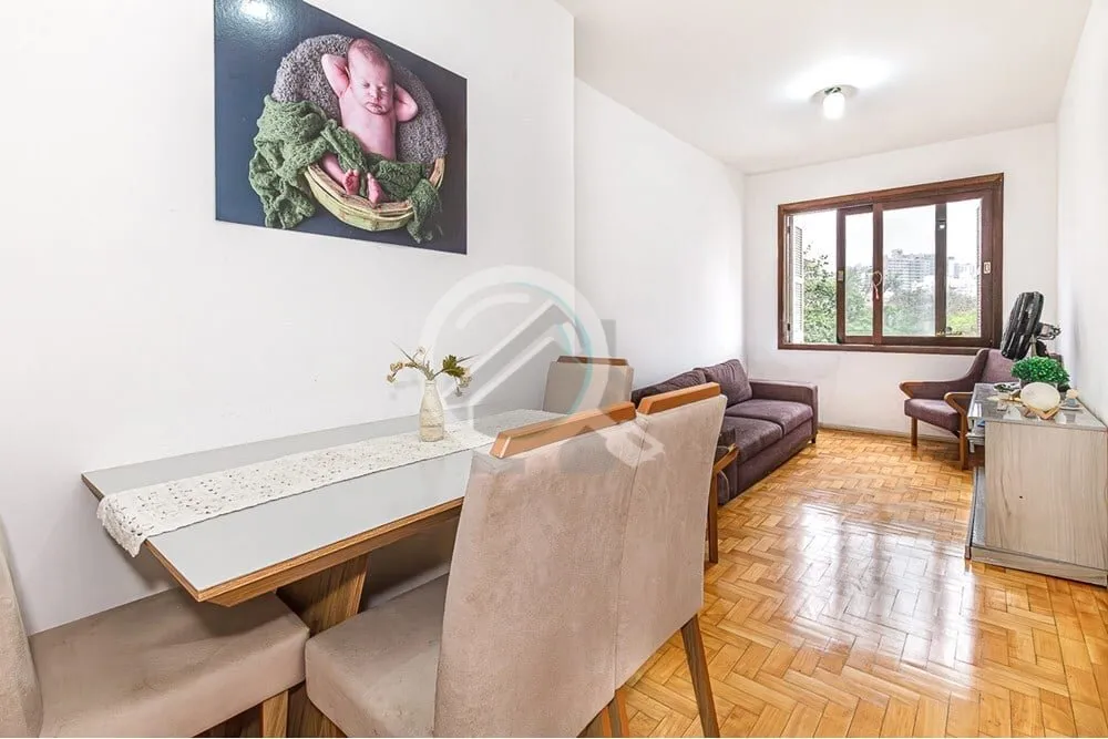 Imagem Apartamento à venda no coração do prestigiado bairro de Moinhos de Vento, em Porto Alegre, Rio Gr...