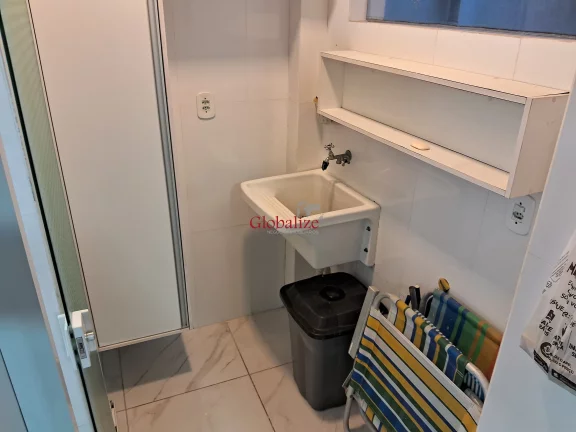 Imagem Belíssimo apartamento de 2 dormitórios em Santos no José Menino na avenida da praia à venda por R$ 480.000,00