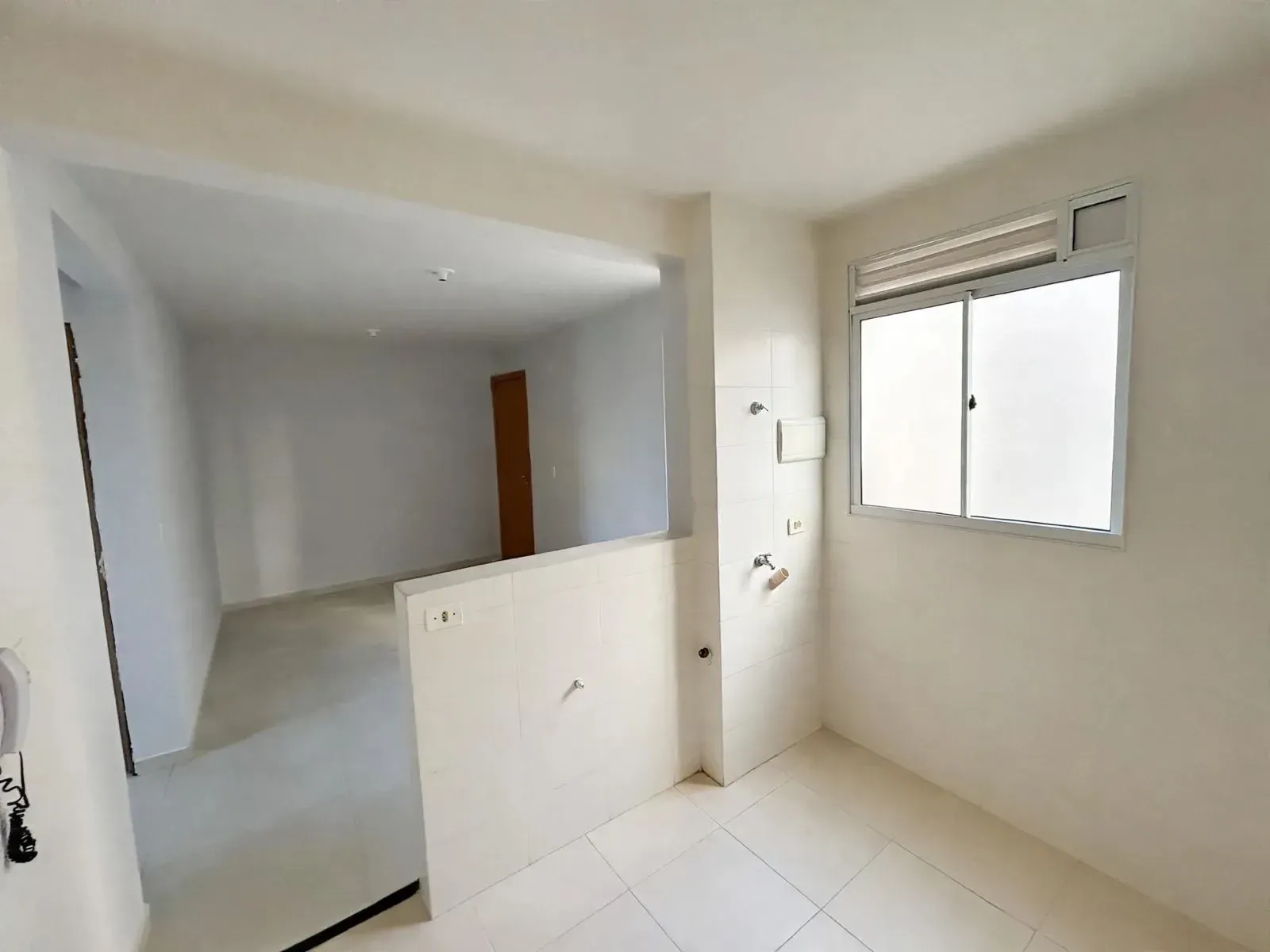 Imagem Apartamento com 2 Quartos à Venda, 42 m² em Abranches - Curitiba
