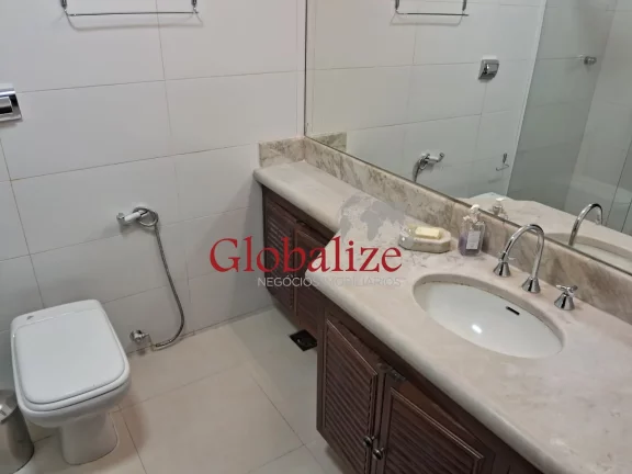 Imagem Lindo apartamento confortável de frente para a praia no bairro do José Menino em Santos-SP (próximo a divisa com São Vicente) por R$ 1.600.000,00
