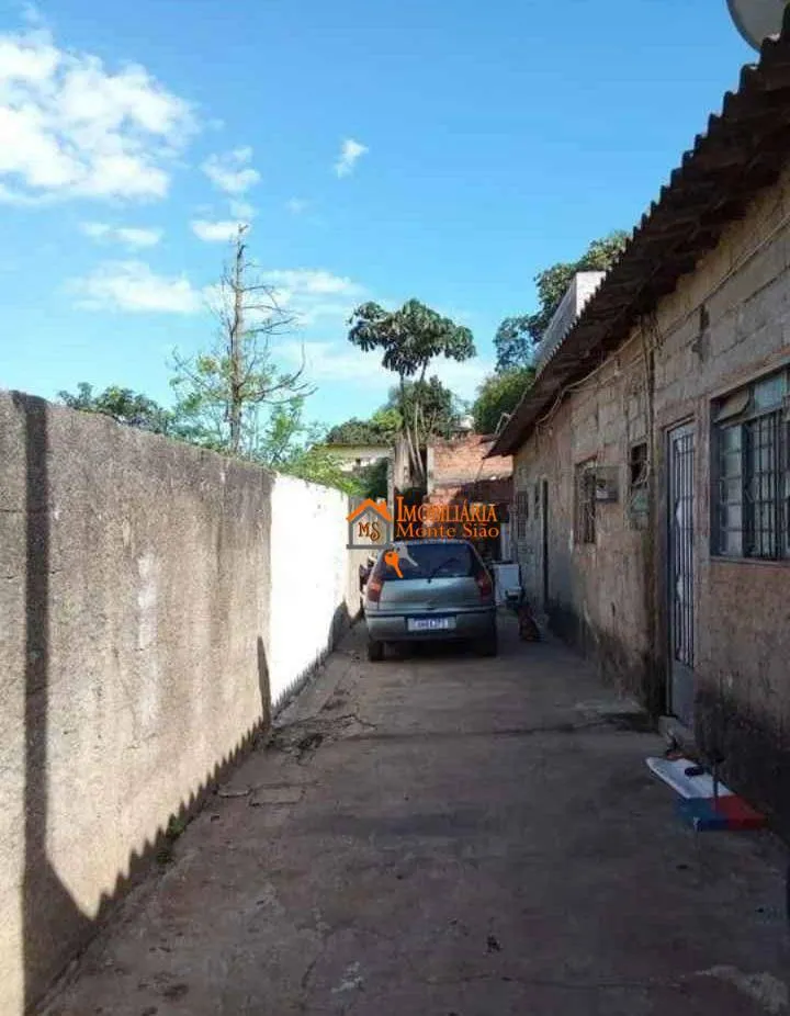 Imagem Casa com 2 dormitórios à venda, 250 m² por R$ 203.000,00 - Parque Residencial Bambi - Guarulhos/SP