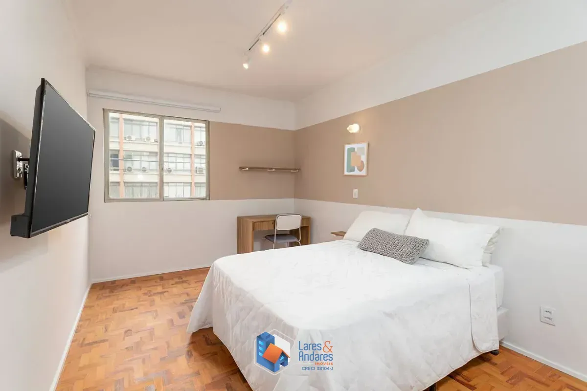 Foto do imóvel Apartamento para venda em Pinheiros com 4 quartos, sendo 1 suíte, 135m² em Rua Navarro de Andrade