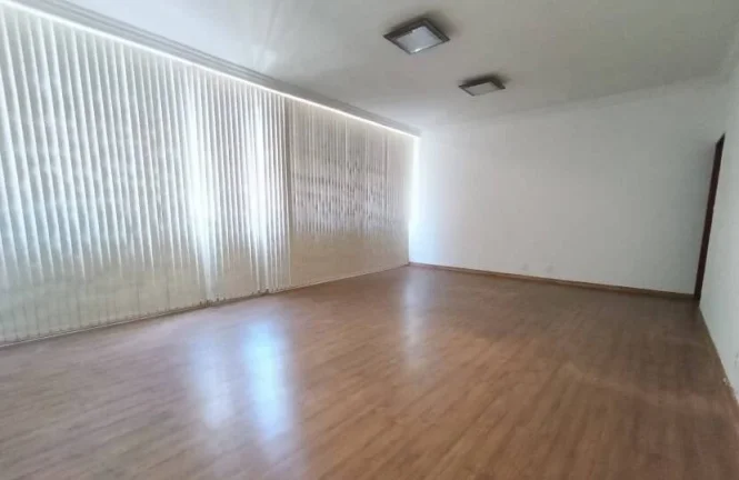 APARTAMENTO COM 03 QUARTOS, VAGA DE GARAGEM NO CENTRO!!!!!