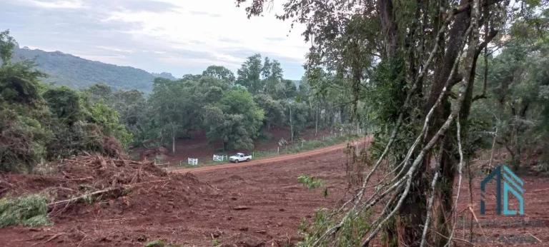 Imagem Área a venda 23.000 mil m², ótima localização em Chapeco - SC
