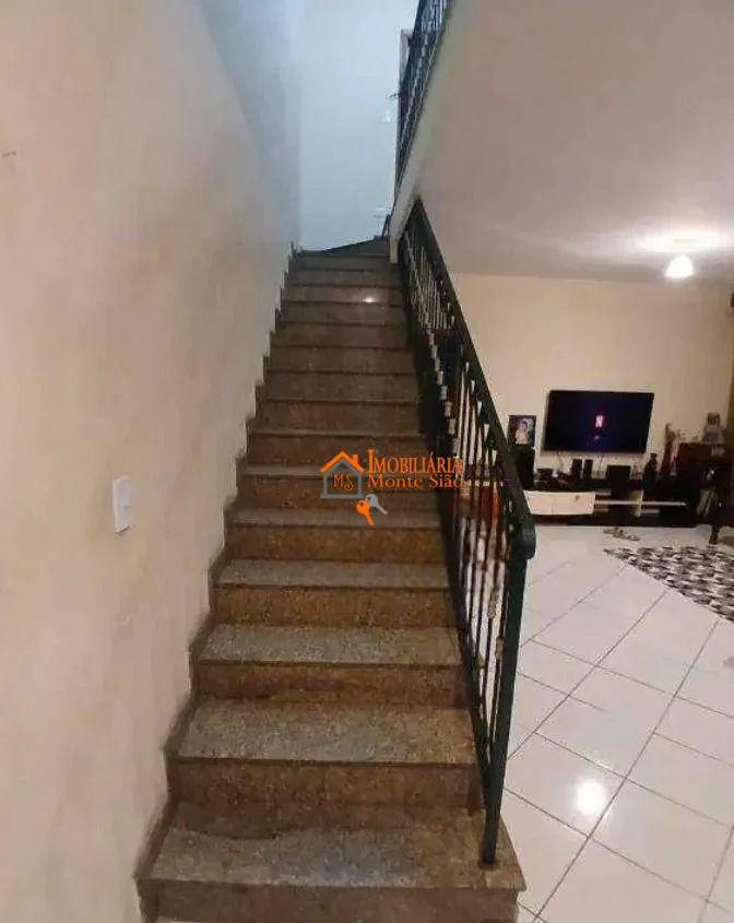 Imagem Sobrado com 3 dormitórios à venda, 214 m² por R$ 1.220.000 - Vila Rosália - Guarulhos/SP