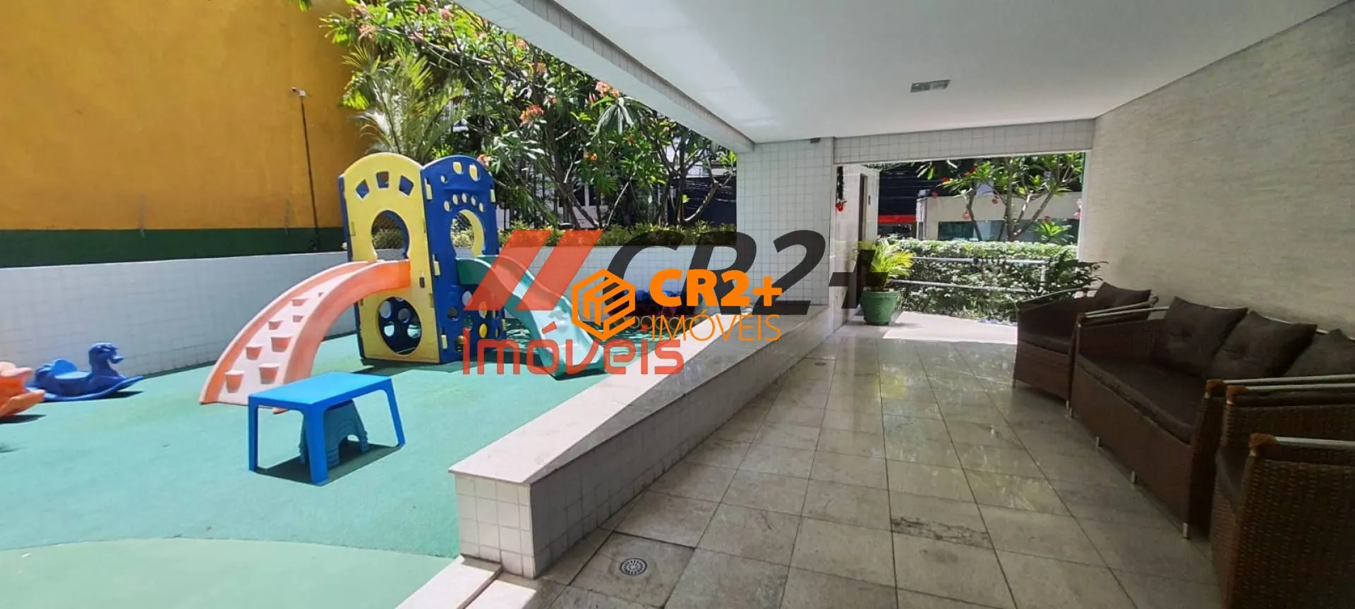 Imagem Apartamento à Venda de 125 m² 04 quartos, 02 suítes em Espinheiro em Recife