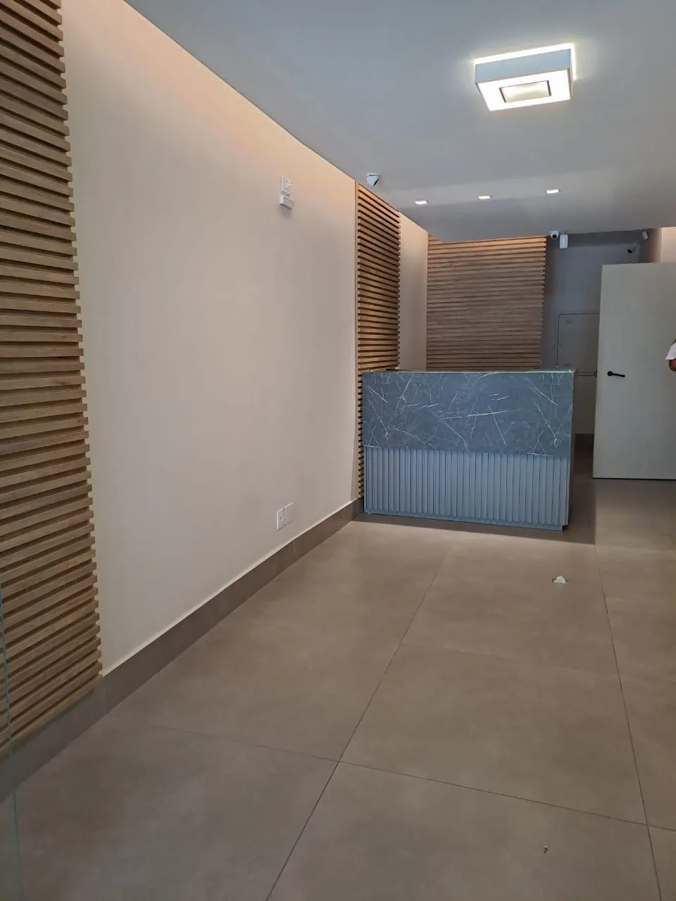 Imagem Sala com garagem dupla na Cristóvão!
