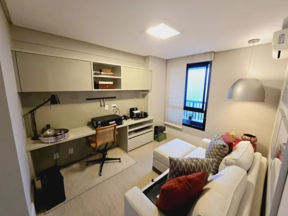 Imagem Lindíssimo apartamento alto padrão cinco suítes gabinete a venda no Horto Florestal