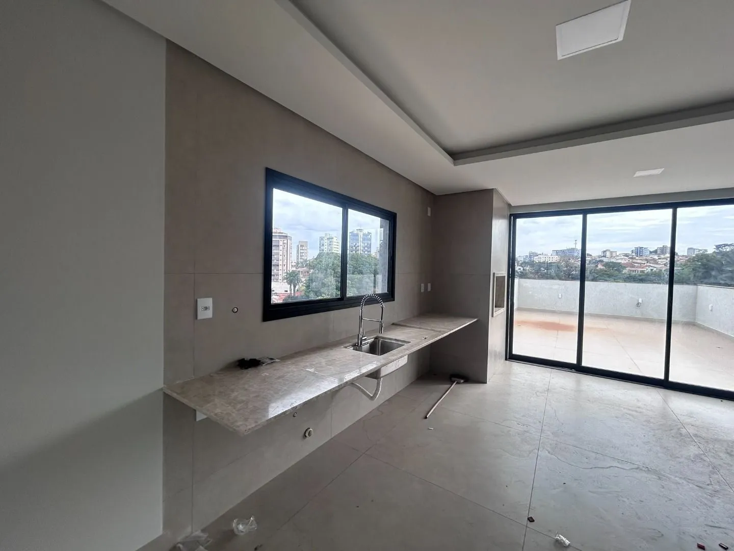 Imagem Cobertura com 3 dormitórios à venda, 237 m² por R$ 1.480.000,00 - Jardim Centro - Patos de Minas/MG