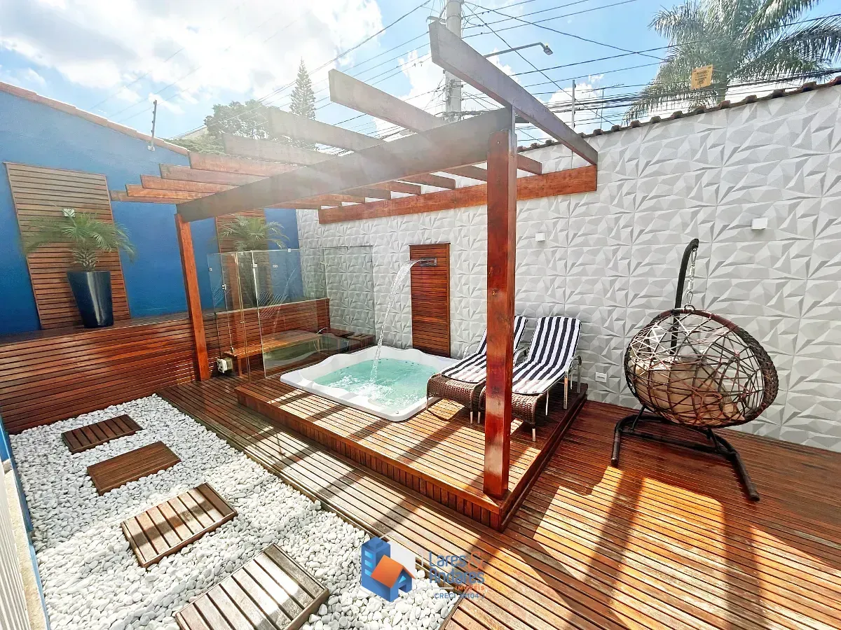 Imagem Sobrado para venda em Jardim Nossa Senhora do Carmo com 4 quartos, sendo 2 suítes, 328m²