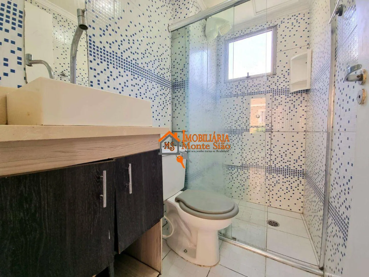 Imagem Apartamento com 2 dormitórios à venda, 45 m² por R$ 249.000,00 - Água Chata - Guarulhos/SP