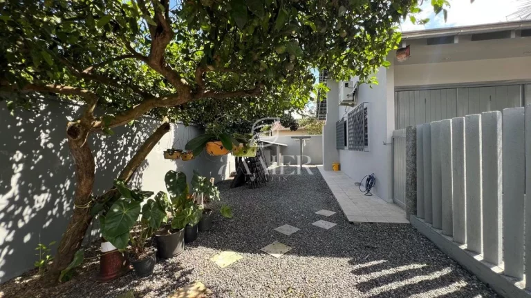 Imagem Casa com 3 quartos, Glória - Joinville