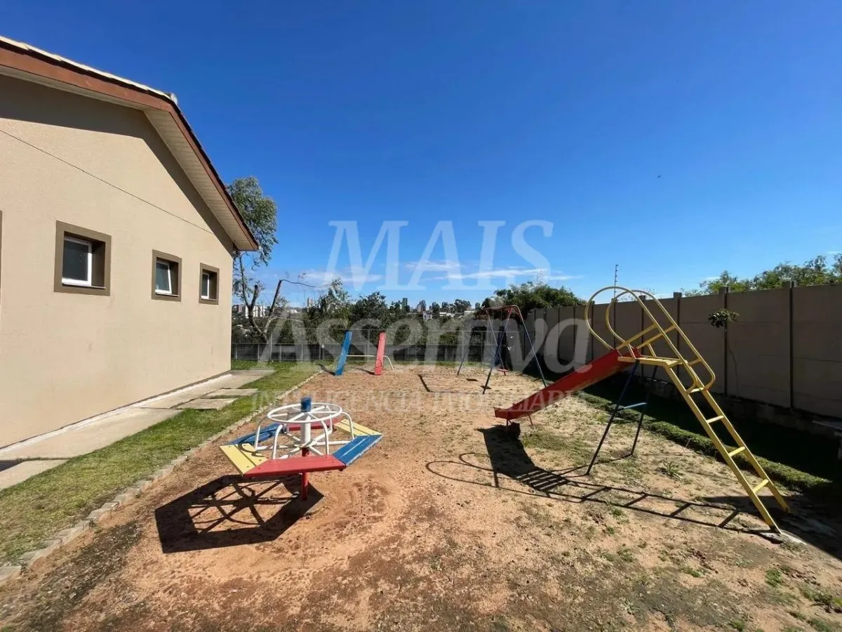 Imagem Excelente apartamento à venda - 3 Dormitórios, semi mobiliado e com sacada!
