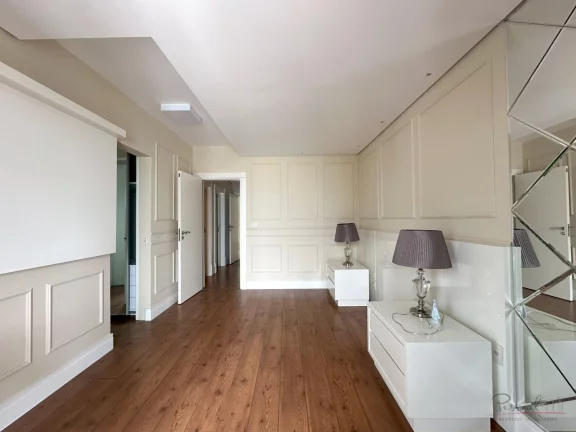 Imagem Linda cobertura em duplex com 272 mts2 privativos, 2 garagens, 3 dormitórios, sendo 1 suíte master...