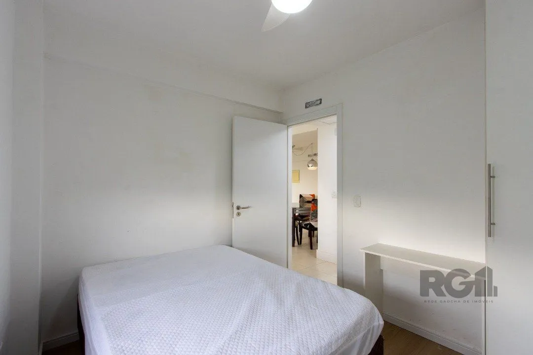 Imagem Apartamento para Venda - 71m², 2 dormitórios, sendo 1 suites, 2 vagas - Camaquã