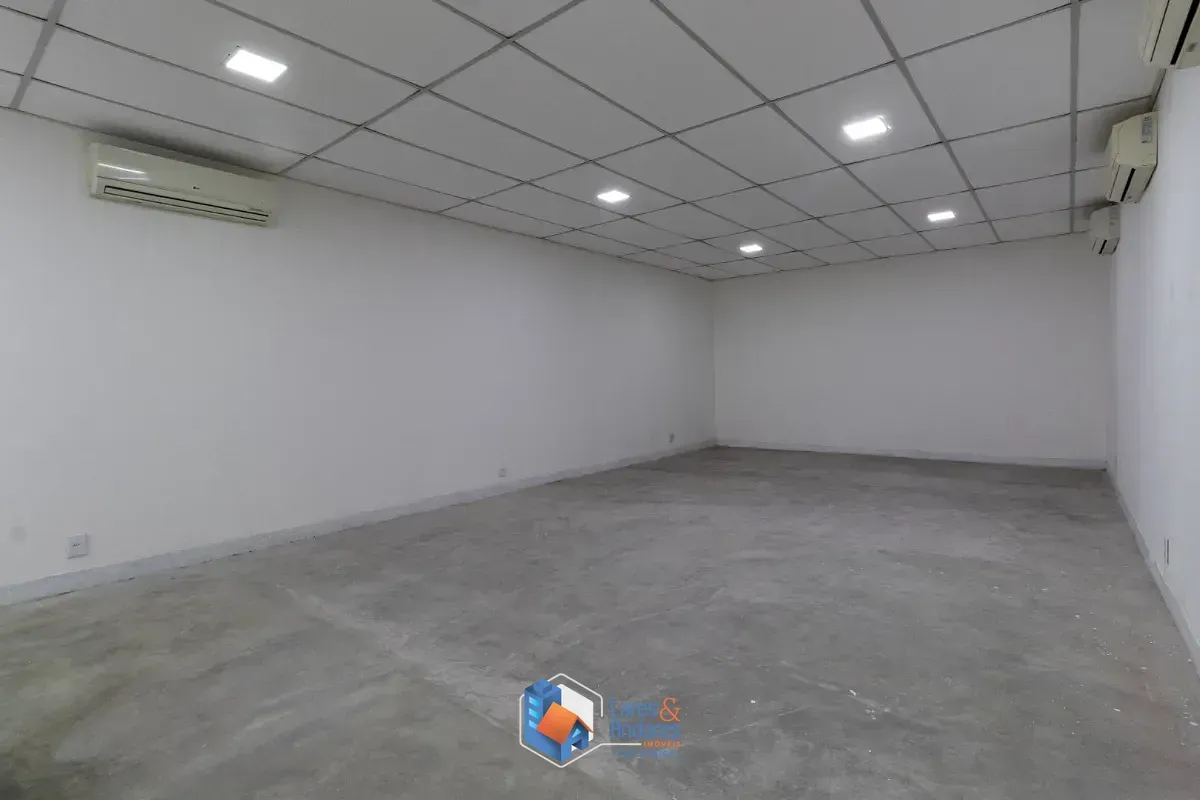 Imagem Casa comercial para venda em Água Branca, 300m²