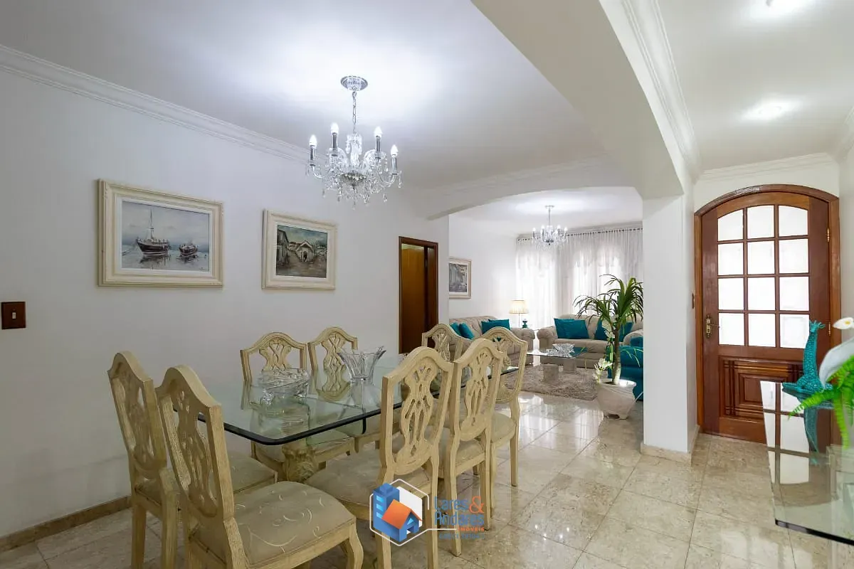 Imagem Casa para venda em Mirandópolis com 3 quartos, sendo 3 suítes, 284m²