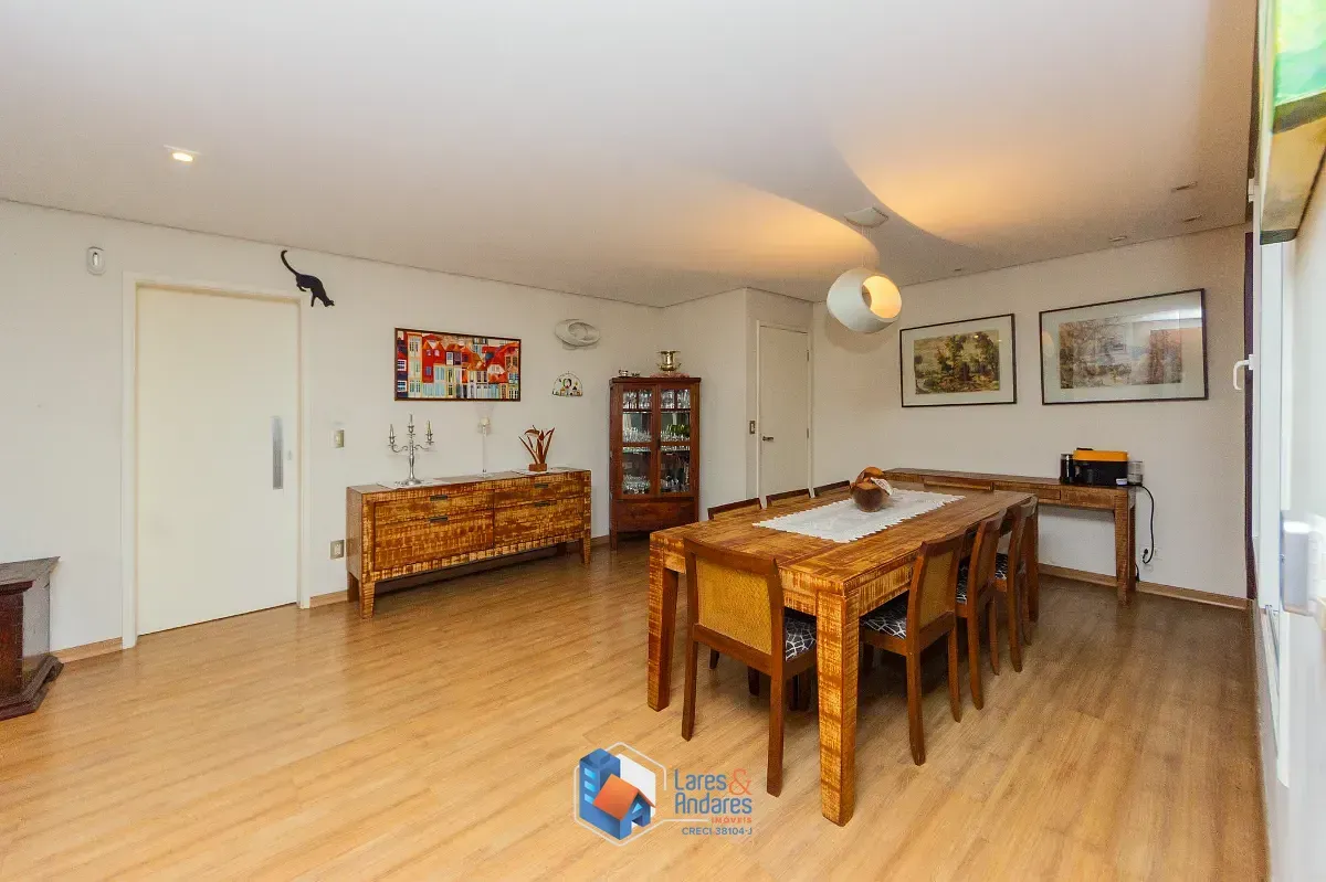 Imagem Casa para venda em Jardim Santa Helena com 4 quartos, sendo 2 suítes, 280m²