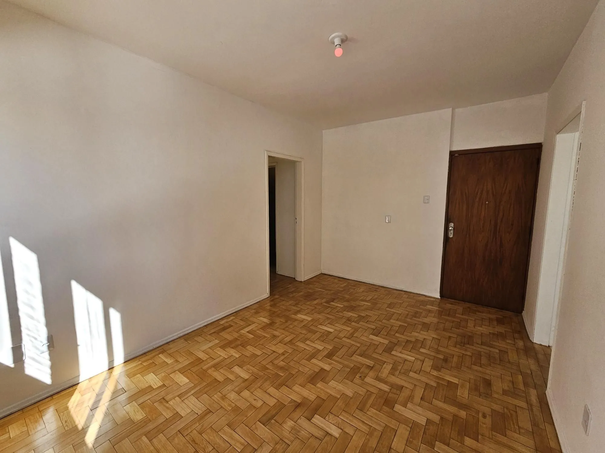 Imagem Apartamento 2 dormitórios com elevador na Cristóvão
