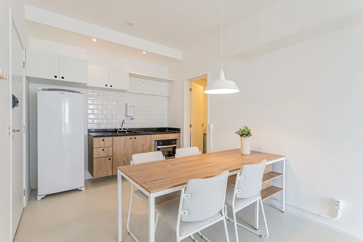 Imagem Apartamento com 2 Quartos para alugar, 67m² - Vila Madalena