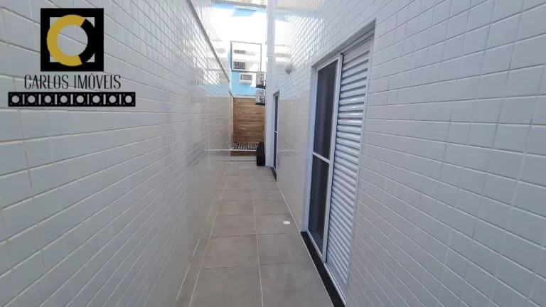 Imagem Casa sobreposta a venda, super bem localizada em Santos