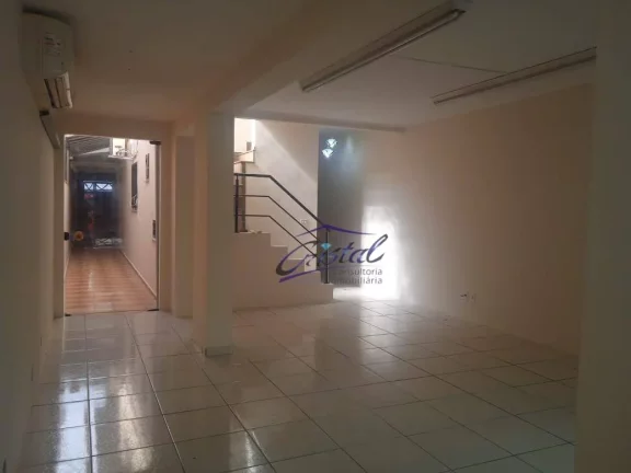 Imagem Sobrado no Limão 03 dormitórios sendo 01 suítes 2 vagas coberta com portão automático