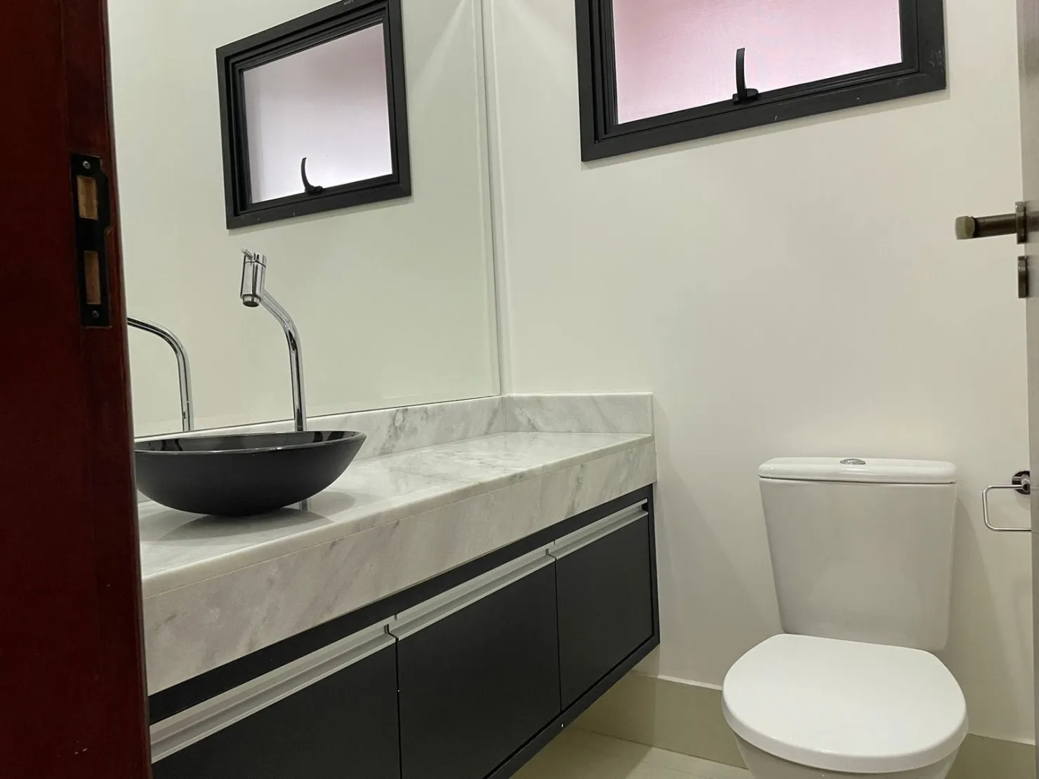 Imagem Casa à venda 3 Quartos, 1 Suite, 4 Vagas, 250M², Caminho Novo, Tremembé - SP | Campos do Conde 1