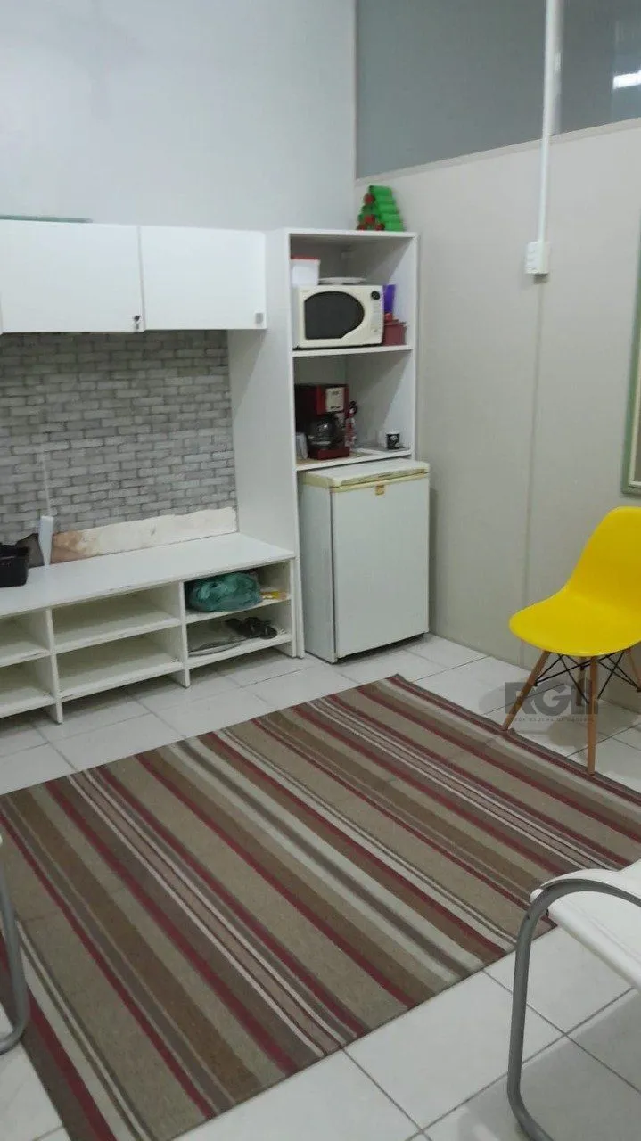 Imagem Sala térrea,com 78 m2 de pátio,com 200,98m2,na Lima e Silva