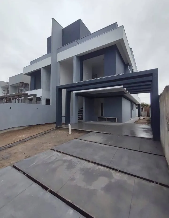 Imagem Casa com 3 quartos, 170 m², à venda por R$ 850.000 São João do Rio Vermelho