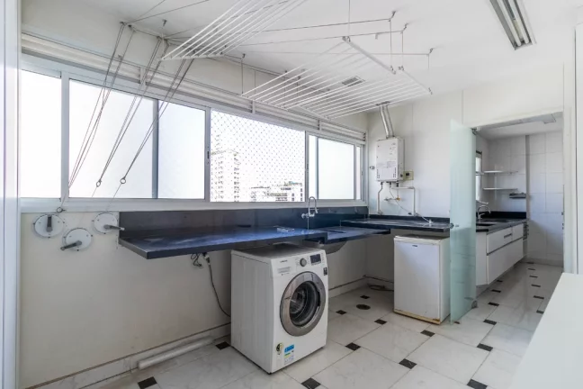 Imagem Apartamento à venda em São Paulo, Jardim Paulista, com 4 quartos, 245m2