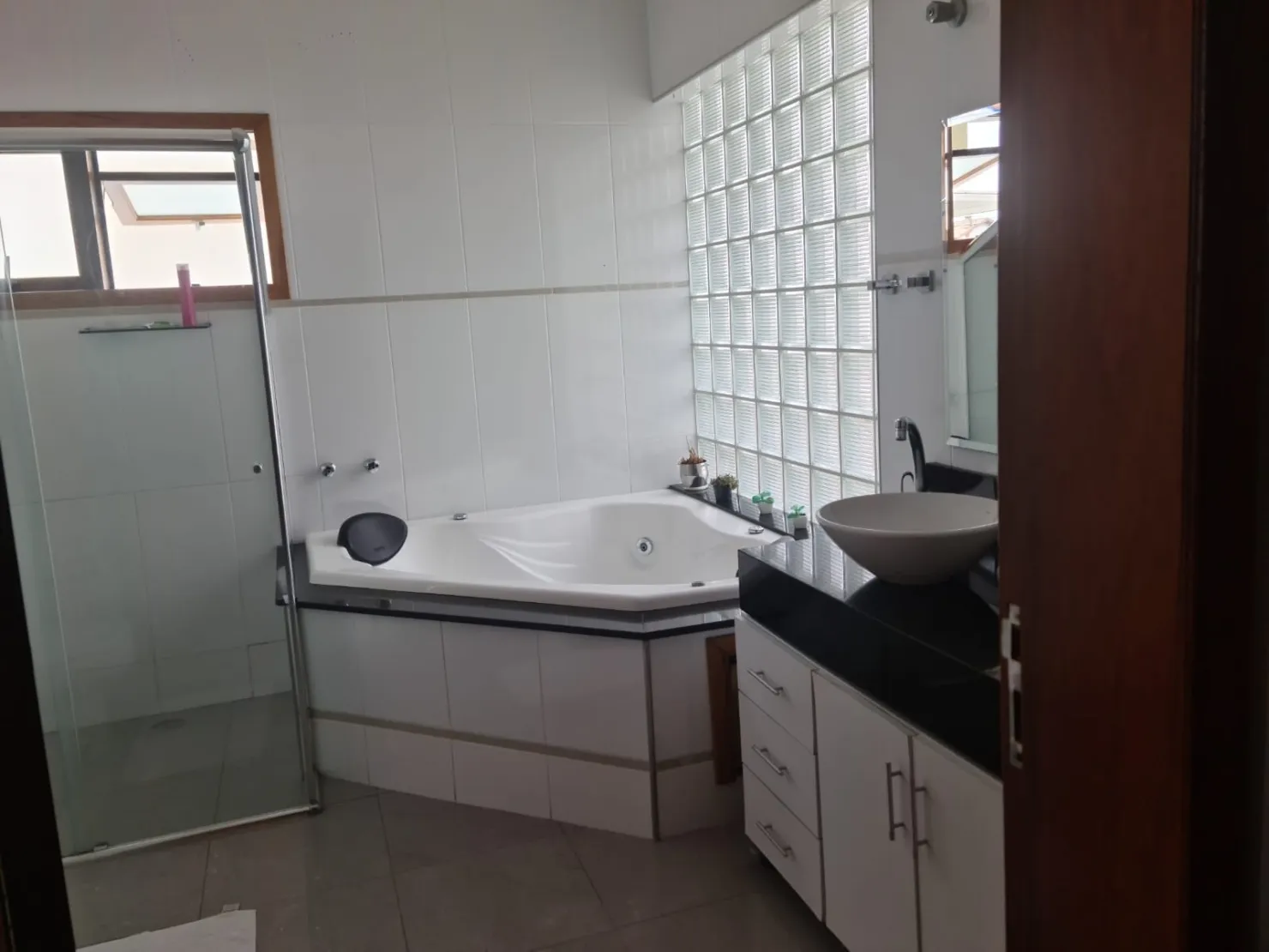 Imagem Casa à venda 4 Quartos, 4 Suites, 4 Vagas, 428M², Condomínio Real Ville, Pindamonhangaba - SP | Condomínio real ville