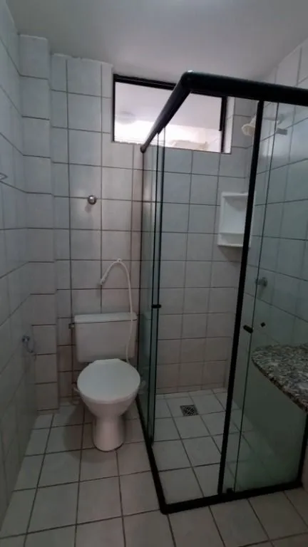 Imagem Apartamento em Intermares a 50m da praia, com 2 quartos (1 suíte), varanda ampla, ventilado e vaga de garagem. Excelente para morar ou investir.