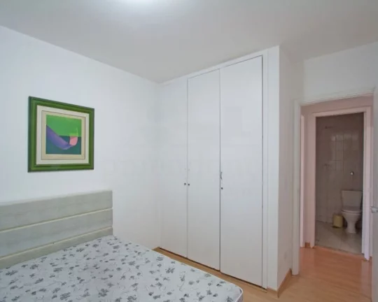 Imagem Apartamento à venda na Rua Cristiano Viana com 3 quartos e 1 vaga, 110m2