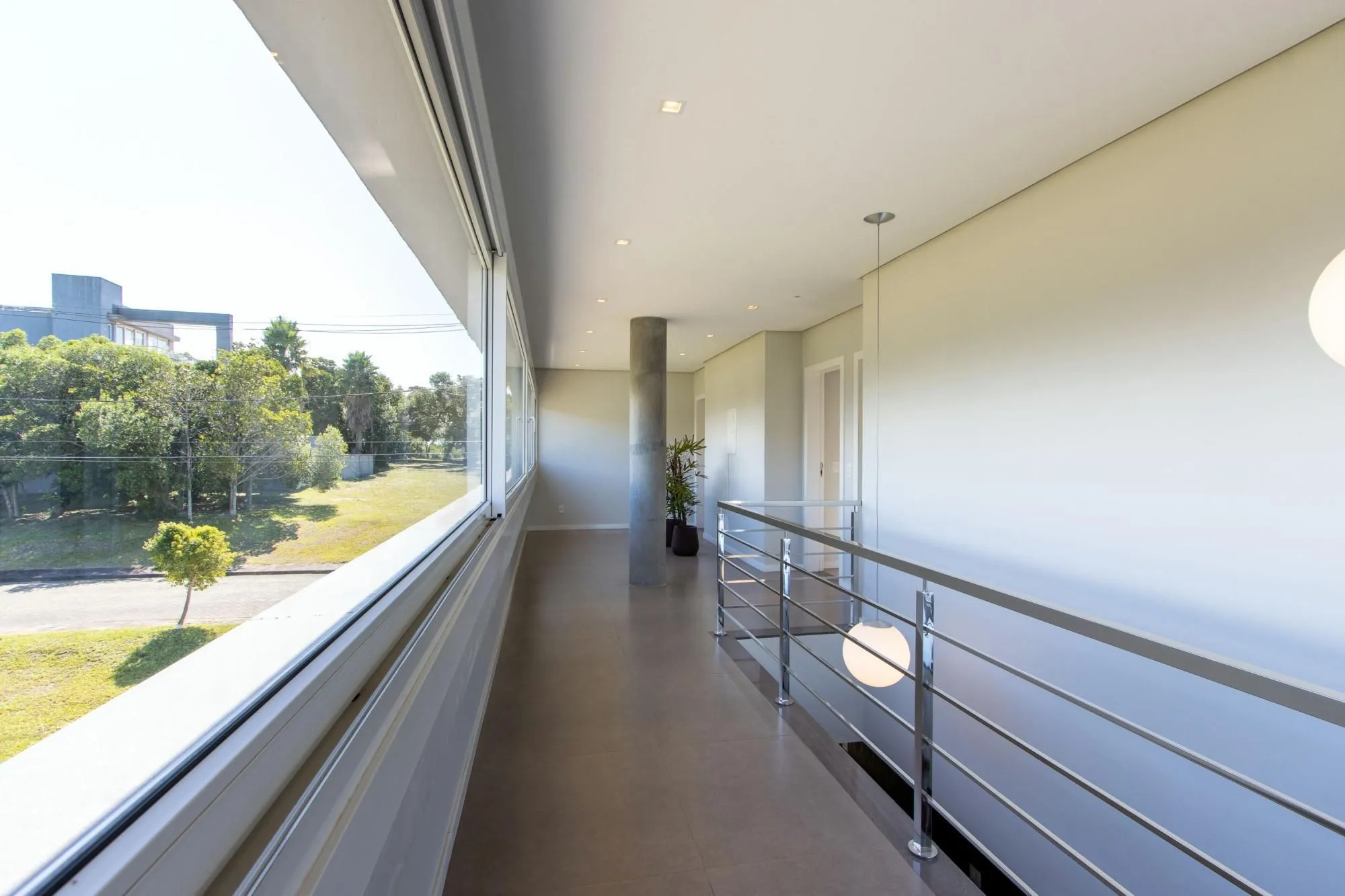 Imagem Luxuosa Casa em Condomínio de Alto Padrão com vista para Guaiba