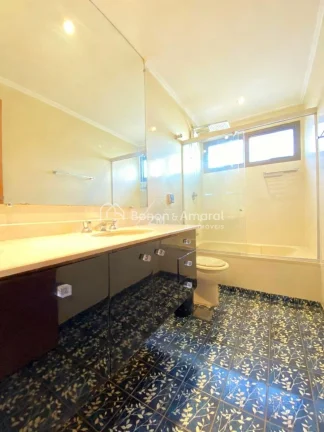 Imagem Sofisticação, conforto e localização privilegiada.
Este amplo apartamento de aproximadamente 430...