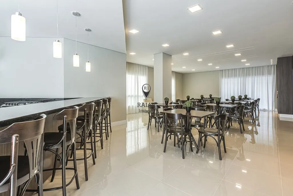 Imagem Um projeto neoclássico, com apartamentos com 3 dormitórios (suíte). Localizado na rua Barão dos ...