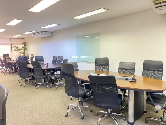 Imagem Prédio Monousuário com 615m² para locação no RJ.