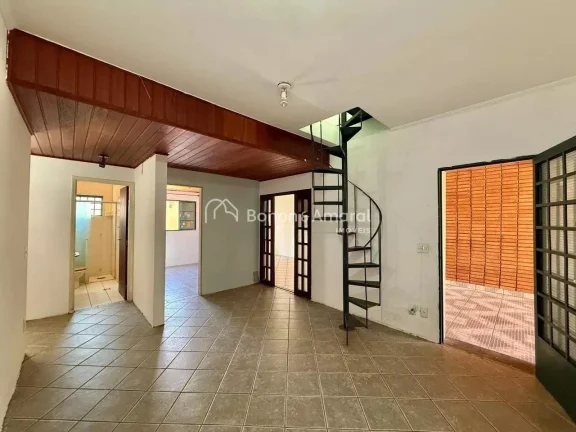 Imagem Casa ampla e versátil para locação no Parque das Universidades, com 256,48 m², ideal tanto para ...