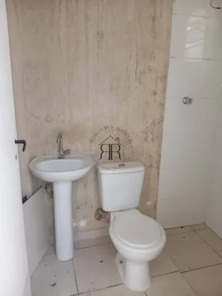 Imagem Casa à venda com 80m², 2 quartos e 1 vaga
Explore esta encantadora casa localizada no acolhedor ba...