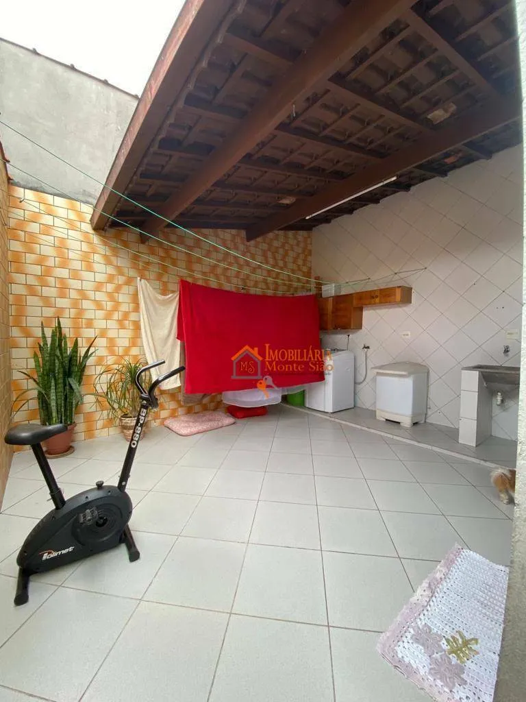 Imagem Sobrado com 3 dormitórios à venda, 257 m² por R$ 745.000,00 - Jardim Brasil - Guarulhos/SP