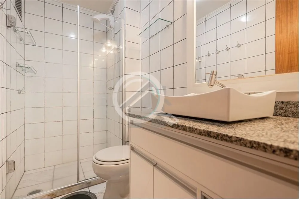Imagem Excelente apartamento ensolarado, em andar alto, com 3 dormitórios, sala dois ambientes, cozinha, u...