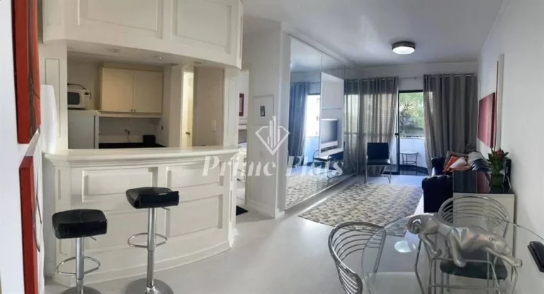 Foto do imóvel Flat disponível para locação no Roomo Itaim Bibi, com 42m², 1 dormitório e 1 vaga de garagem em Rua Pedroso Alvarenga