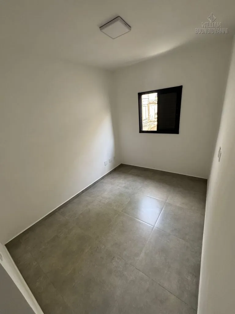 Imagem Casa Nova em Condomínio - 2 Suítes, 600m da Praia do Caiçara,