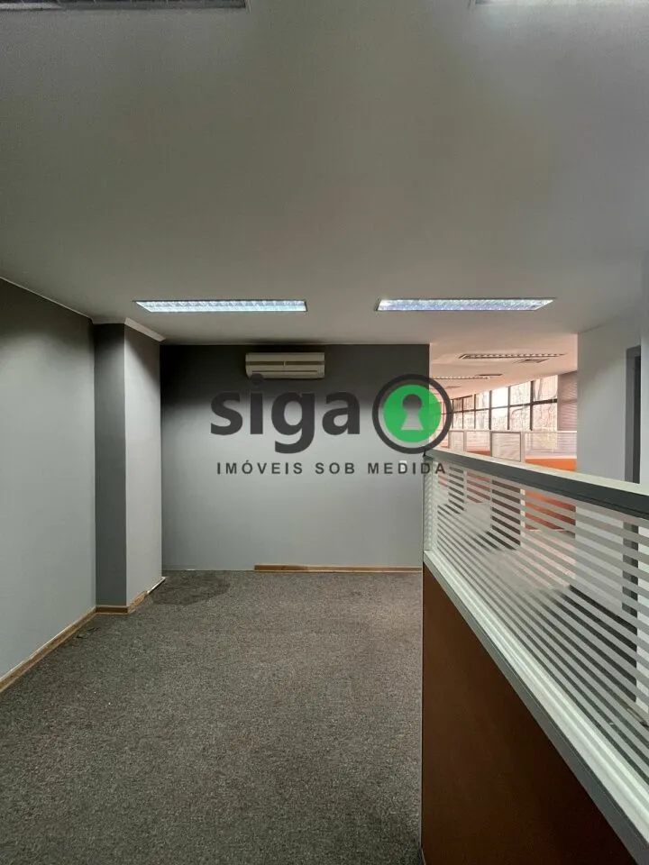 Imagem Sala Comercial e 3 banheiros para Alugar, 133 m² por R$ 8.500/Mês