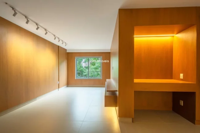 Imagem Apartamento à venda no bairro Itaim Bibi com 2 suítes, 1 vaga, 80m².